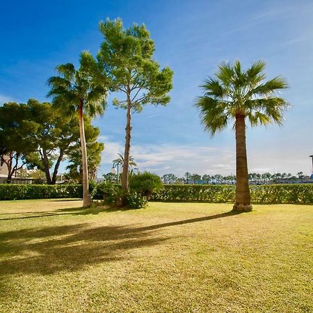 Beachfront Apartment Port de Alcudia  Екстер'єр фото