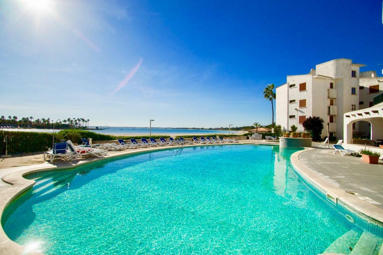 Beachfront Apartment Port de Alcudia  Екстер'єр фото